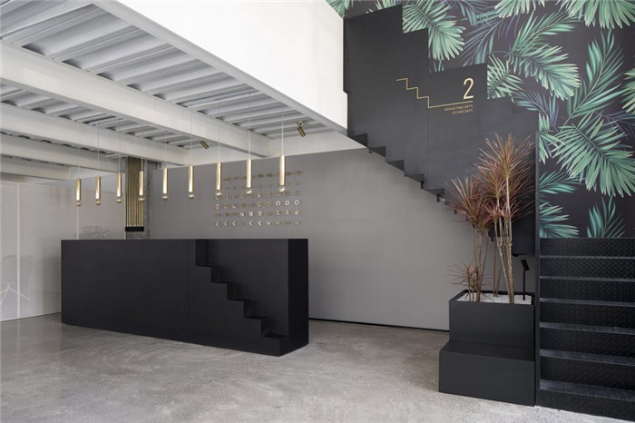 網(wǎng)紅工業(yè)風(fēng)辦公設(shè)計 美綿家居公司辦公室裝修實景圖 網(wǎng)紅工業(yè)風(fēng)辦公設(shè)計 美綿家居公司辦公室裝修實景圖