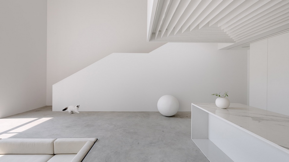 黑白灰極致簡約辦公設(shè)計方案