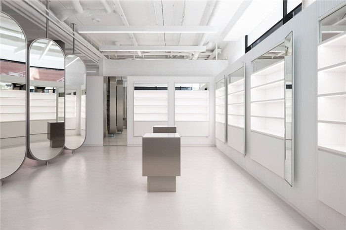 純凈自然的商業(yè)店面裝修案例  ZALANDO美容店設(shè)計(jì)賞析