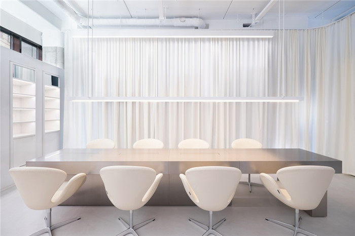 純凈自然的商業(yè)店面裝修案例  ZALANDO美容店設(shè)計(jì)賞析