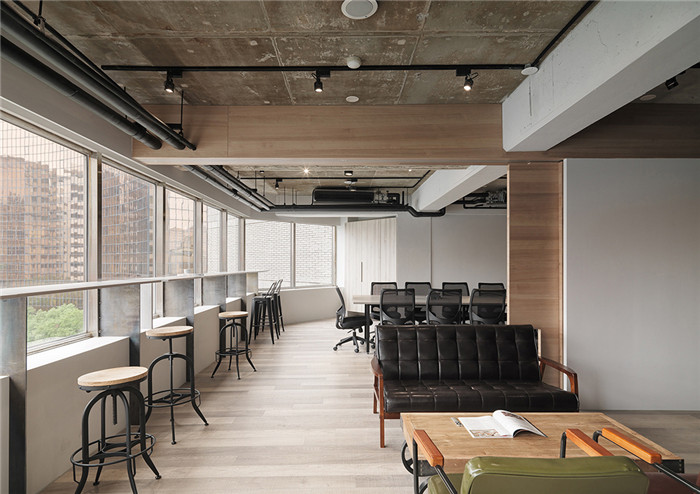 小型網(wǎng)絡(luò)營銷公司辦公室裝修設(shè)計方案