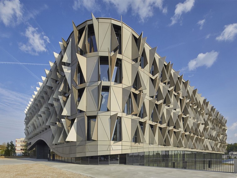 可持續(xù)性現(xiàn)代辦公設(shè)計(jì)理念下的Scott Sports總部辦公樓裝修設(shè)計(jì)方案