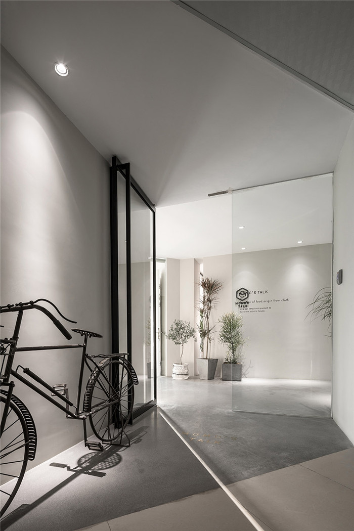 簡約優(yōu)雅工業(yè)混搭風(fēng)莫語生活私人工作室裝修設(shè)計實(shí)景圖