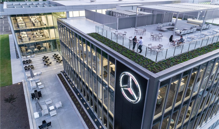 通透大氣的奔馳汽車亞洲總部辦公樓裝修設(shè)計案例實景圖 通透大氣的奔馳汽車亞洲總部辦公樓裝修設(shè)計案例實景圖