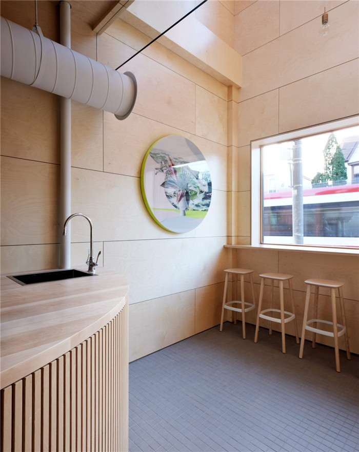 小夾層大變身 精致簡約的國外餐廳改造設(shè)計案例 小夾層大變身 精致簡約的國外餐廳改造設(shè)計案例