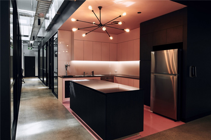 時尚簡約的開放休息區(qū)裝修設計實景圖 時尚簡約的開放休息區(qū)裝修設計實景圖