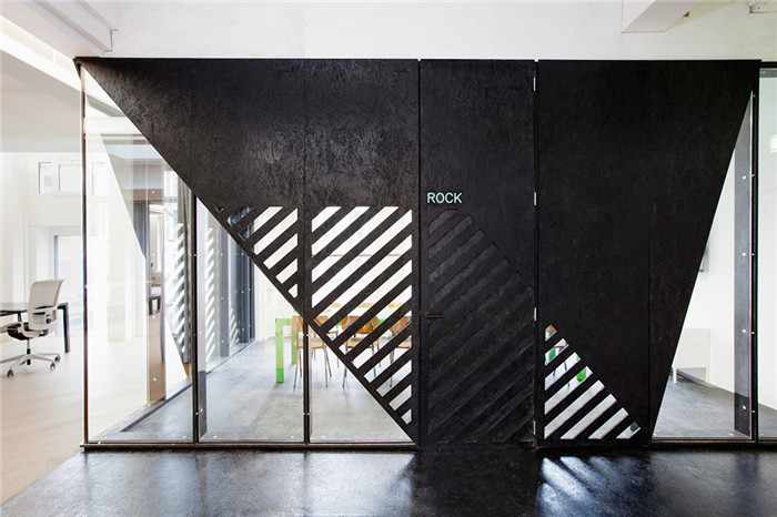 精致簡約風(fēng)辦公室隔斷裝修設(shè)計效果圖 精致簡約風(fēng)辦公室隔斷裝修設(shè)計效果圖