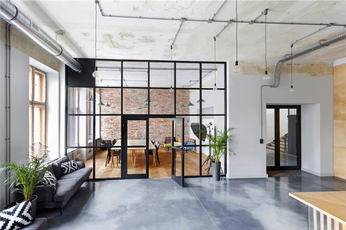 創(chuàng)意簡約風辦公室裝修設計會議室實景圖 創(chuàng)意簡約風辦公室裝修設計會議室實景圖