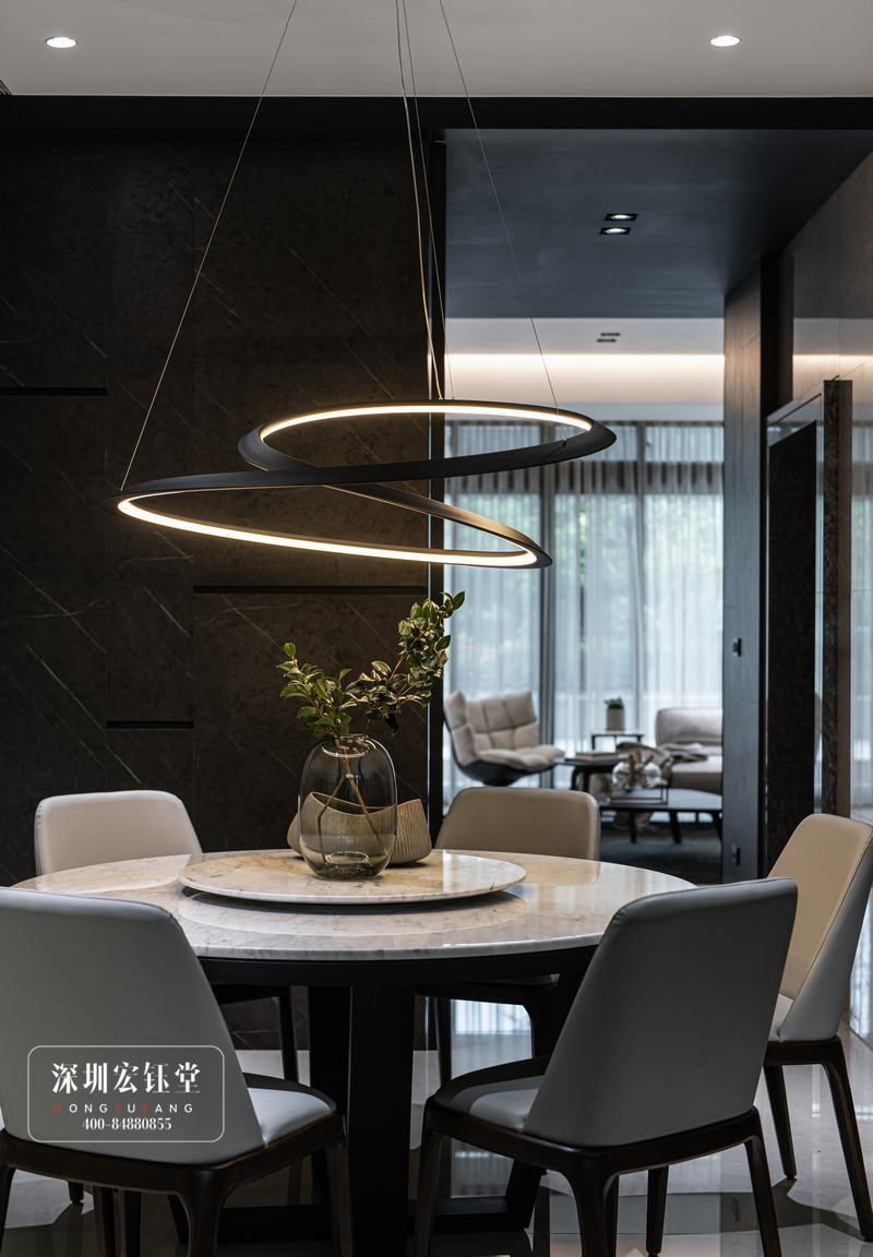 鄭州現(xiàn)代風(fēng)三層獨(dú)棟別墅餐廳裝修設(shè)計(jì)案例