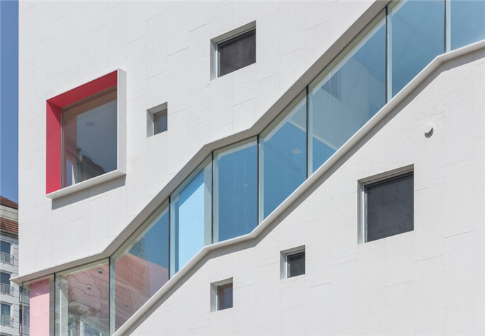 首爾花朵幼兒園樓梯外觀裝修設(shè)計 首爾花朵幼兒園樓梯外觀裝修設(shè)計