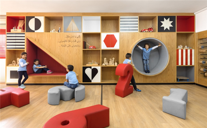 充滿想象力和創(chuàng)造力的創(chuàng)意以色列小學活動區(qū)裝修設(shè)計