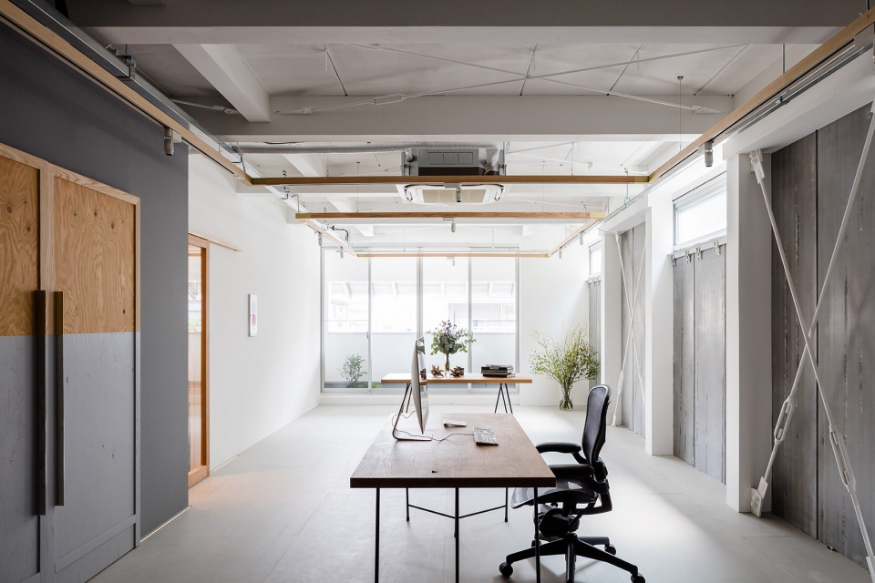 多功能空間辦公室辦公區(qū)裝修設(shè)計 多功能空間辦公室辦公區(qū)裝修設(shè)計