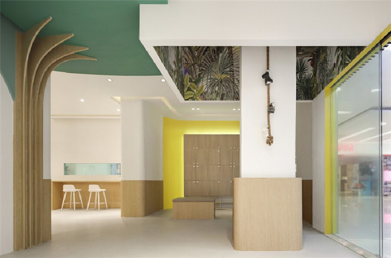 布丁兒童情商早教機(jī)構(gòu)前臺(tái)裝修實(shí)景圖