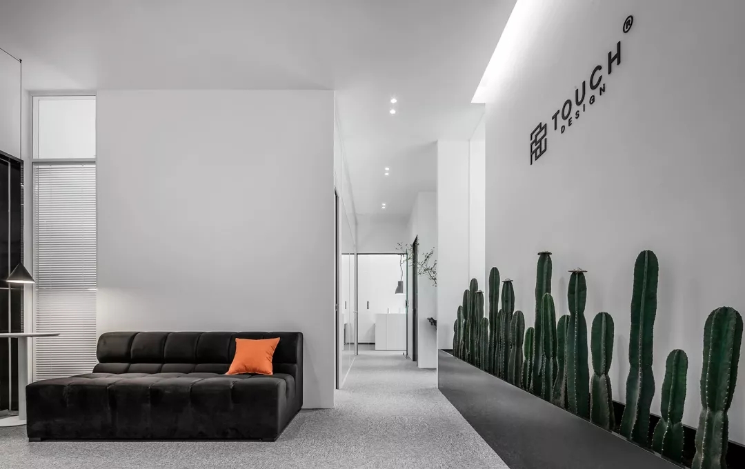 辦公室前臺裝修設(shè)計(jì)色彩與空間的搭配技巧