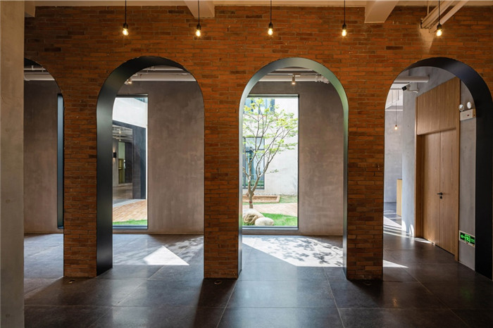 純粹簡約風的心流幼兒園拱門裝修設(shè)計效果圖 純粹簡約風的心流幼兒園拱門裝修設(shè)計效果圖