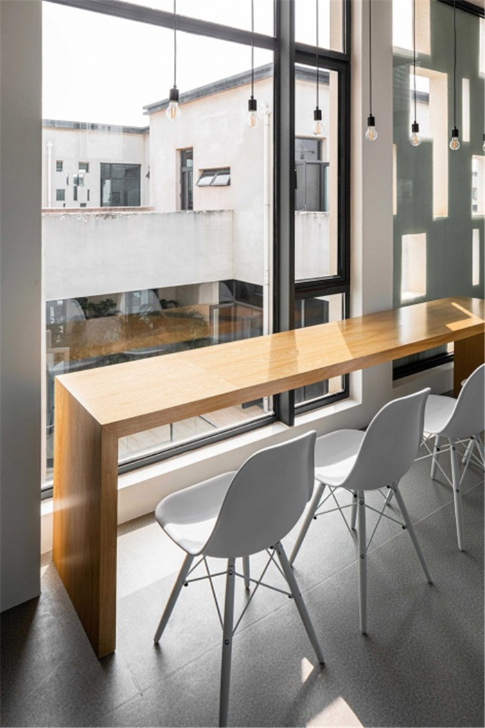 純粹簡約風的心流幼兒園教室裝修設(shè)計效果圖 純粹簡約風的心流幼兒園教室裝修設(shè)計效果圖