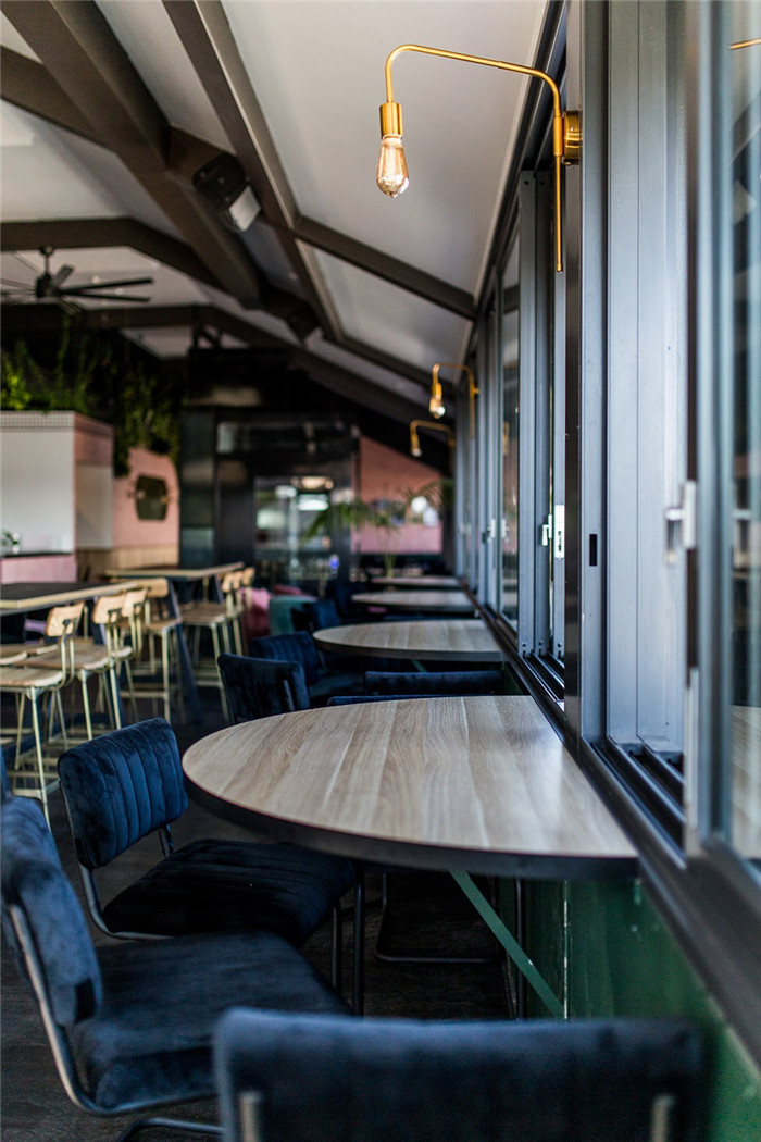 迷幻復(fù)古風(fēng)Joker & Thief音樂餐廳酒吧裝修設(shè)計方案 迷幻復(fù)古風(fēng)Joker & Thief音樂餐廳酒吧裝修設(shè)計方案