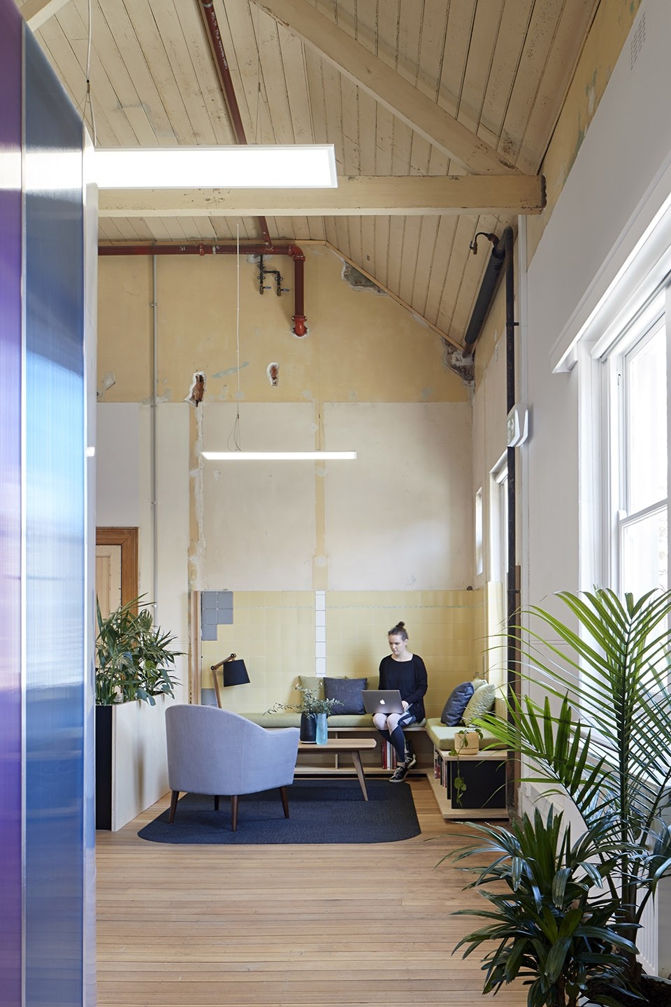 小而美的辦公室洽談區(qū)裝修案例 小而美的辦公室洽談區(qū)裝修案例