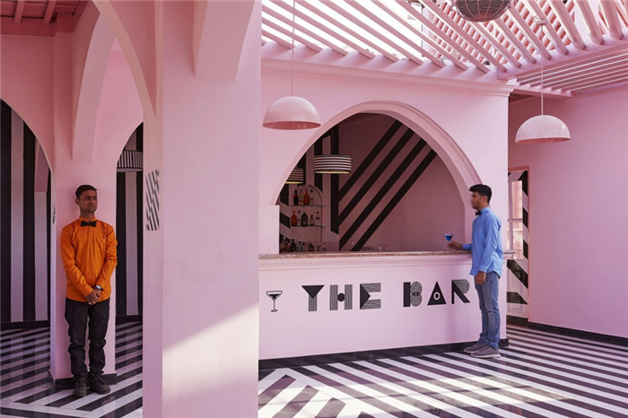 怪誕美學(xué) 印度粉紅斑馬特色藝術(shù)主題餐廳裝修設(shè)計方案 怪誕美學(xué) 印度粉紅斑馬特色藝術(shù)主題餐廳裝修設(shè)計方案