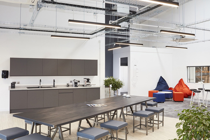 鄭州辦公裝修公司宏鈺堂分享活力工業(yè)風(fēng)辦公設(shè)計(jì)圖 鄭州辦公裝修公司宏鈺堂分享活力工業(yè)風(fēng)辦公設(shè)計(jì)圖