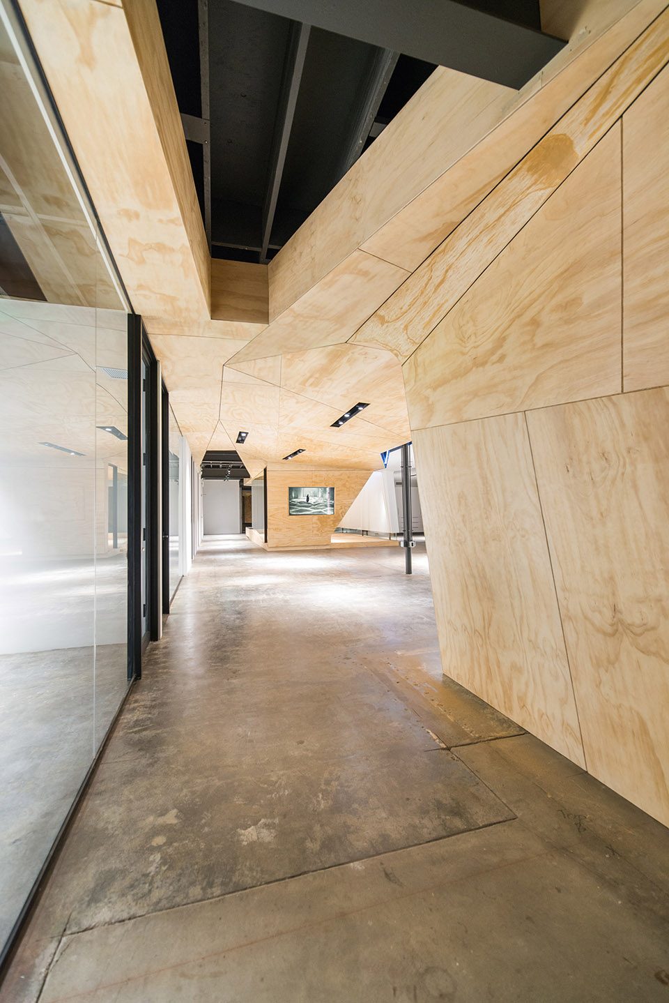 鄭州辦公室過(guò)道裝修效果圖 鄭州辦公室過(guò)道裝修效果圖