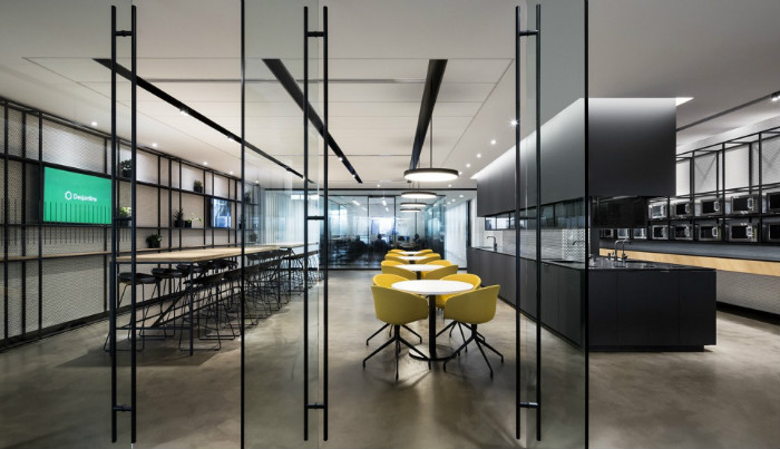 鄭州宏鈺堂分享國外線上服務(wù)公司辦公室裝修案例 鄭州宏鈺堂分享國外線上服務(wù)公司辦公室裝修案例