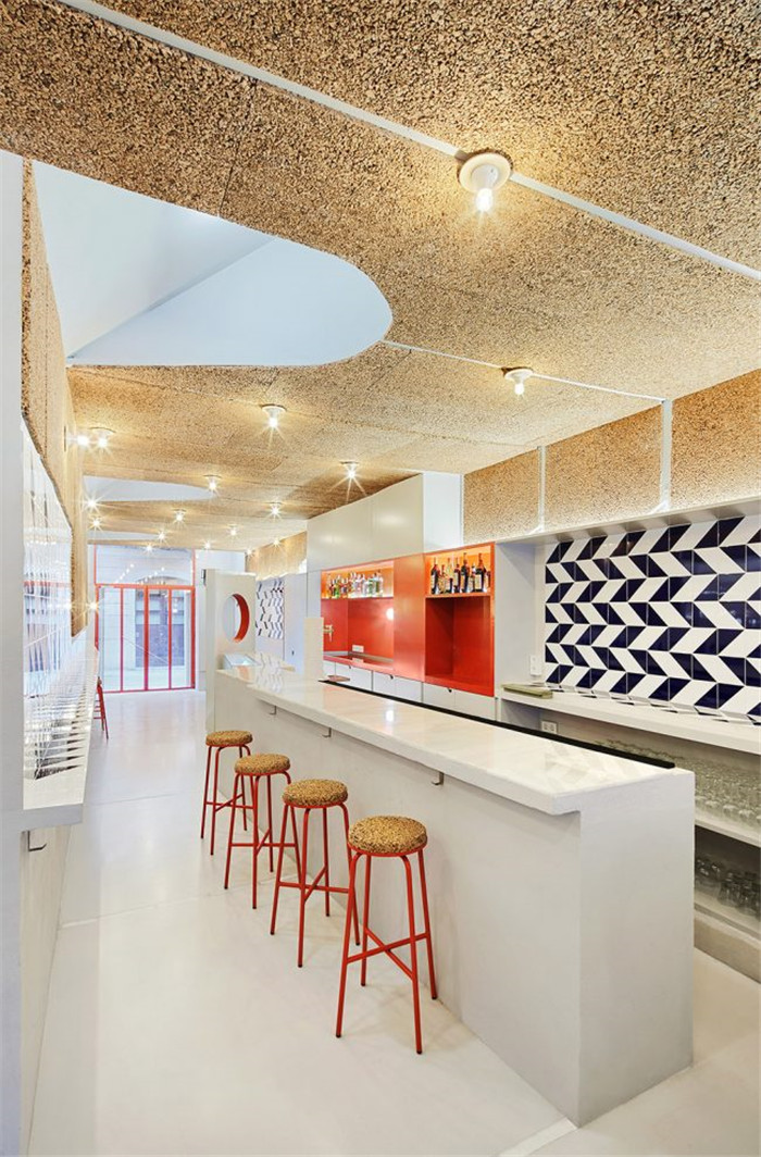 酒吧吧臺(tái)改造裝修 酒吧吧臺(tái)改造裝修