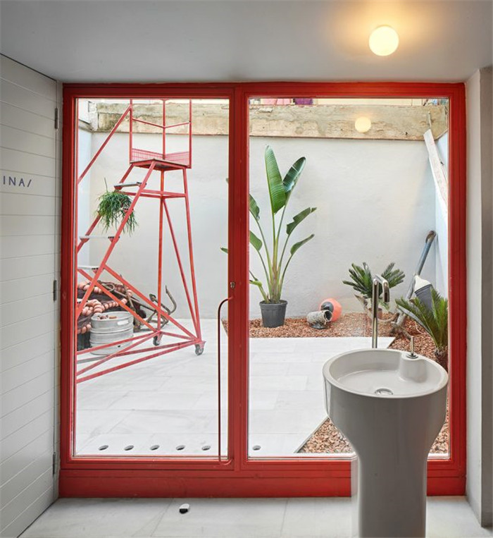 酒吧庭院改造裝修實(shí)景圖 酒吧庭院改造裝修實(shí)景圖