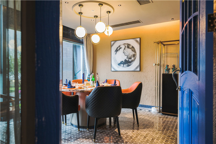 海鮮火鍋餐廳包廂裝修設計方案