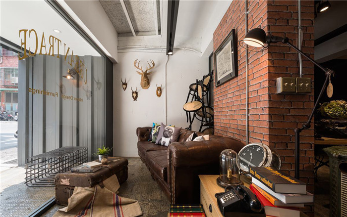 復(fù)古工業(yè)風(fēng)軟裝家具公司辦公兼展廳裝修設(shè)計方案