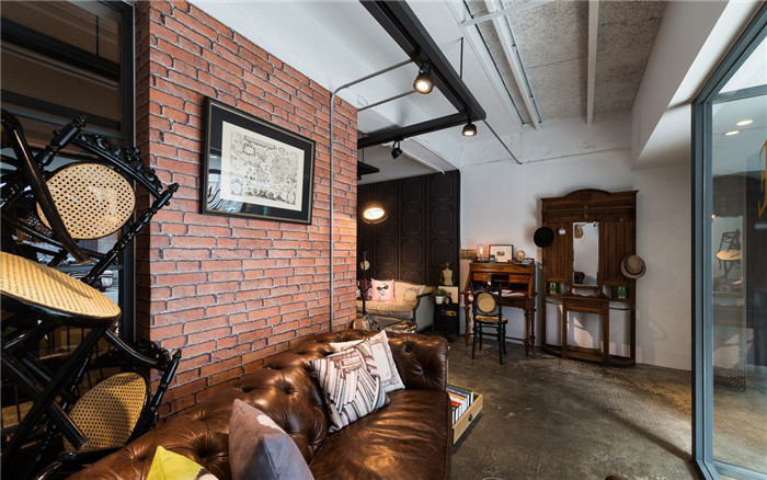 復(fù)古工業(yè)風(fēng)軟裝家具公司辦公兼展廳裝修設(shè)計方案