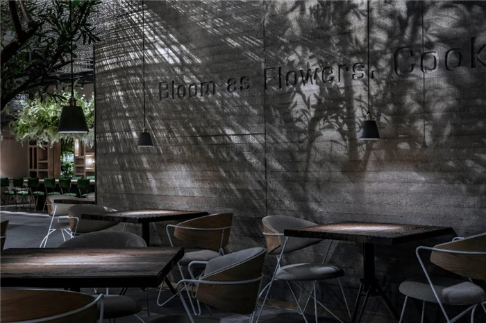 鄭州專業(yè)餐飲裝修公司分享治愈系花廚餐廳裝修案例