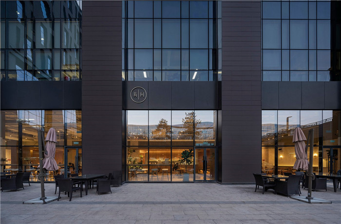 鄭州餐廳裝修公司分享易間咖啡簡(jiǎn)餐裝修設(shè)計(jì)方案 鄭州餐廳裝修公司分享易間咖啡簡(jiǎn)餐裝修設(shè)計(jì)方案