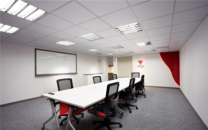 鄭州宏鈺堂分享簡約科技感小型辦公室會議室改造裝修案例