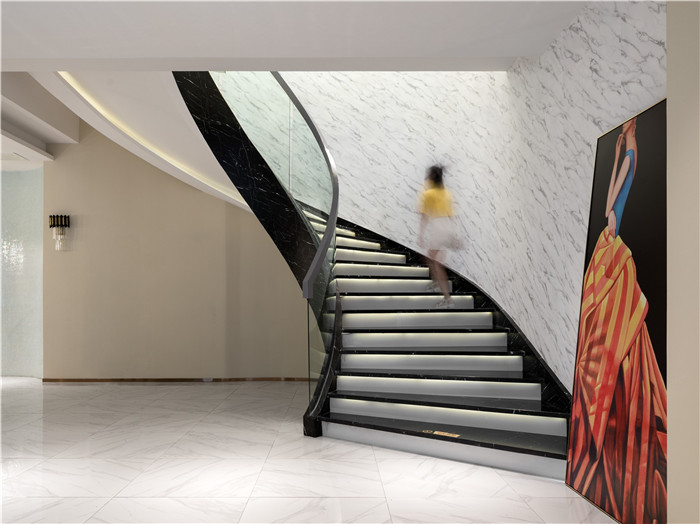 低調(diào)奢華風羽妃醫(yī)療美容醫(yī)院大廳樓梯裝修設計實景圖 低調(diào)奢華風羽妃醫(yī)療美容醫(yī)院大廳樓梯裝修設計實景圖