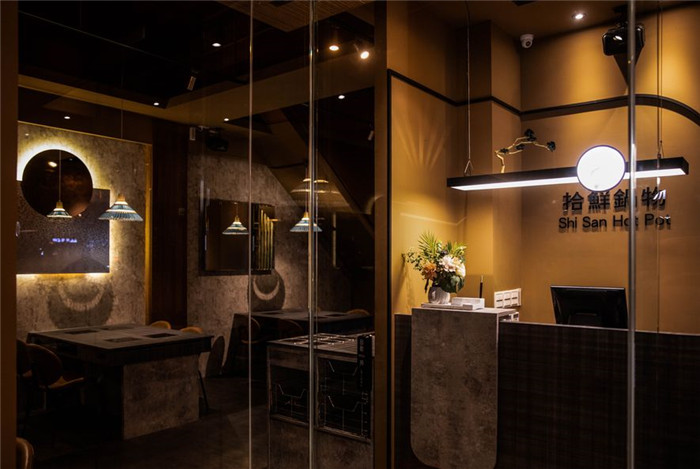 鄭州專業(yè)餐飲裝修設(shè)計(jì)公司推薦拾鮮鍋物餐飲設(shè)計(jì)案例