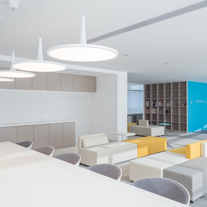 極簡風(fēng)海鏈科技深圳總部辦公室休閑區(qū)裝修設(shè)計圖