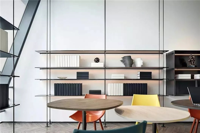 簡約干練的知名設計公司辦公室休閑區(qū)裝修設計實景圖 簡約干練的知名設計公司辦公室休閑區(qū)裝修設計實景圖