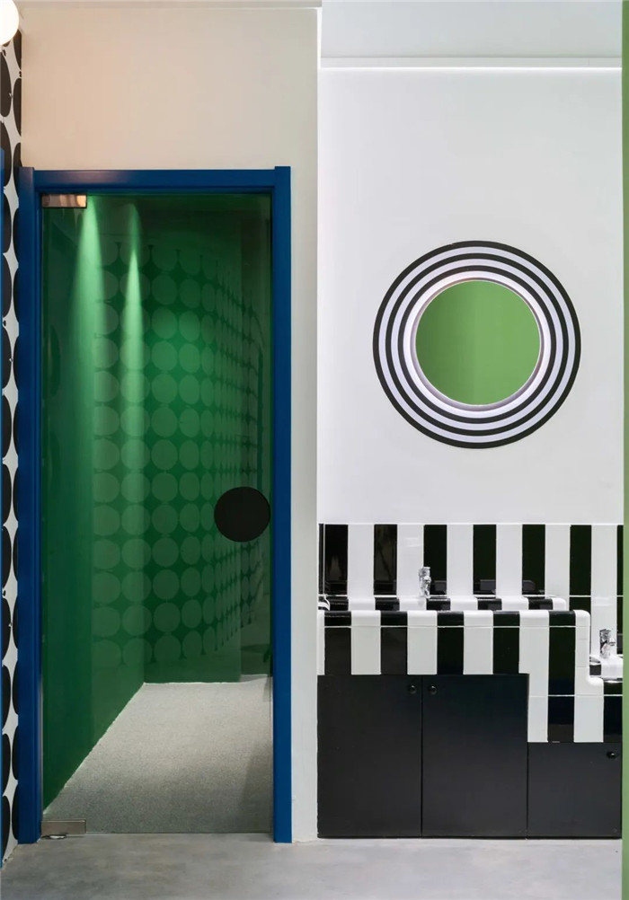 十分藝術(shù)的幼兒美術(shù)教育培訓(xùn)機(jī)構(gòu)衛(wèi)生間裝修設(shè)計(jì)案例 十分藝術(shù)的幼兒美術(shù)教育培訓(xùn)機(jī)構(gòu)衛(wèi)生間裝修設(shè)計(jì)案例