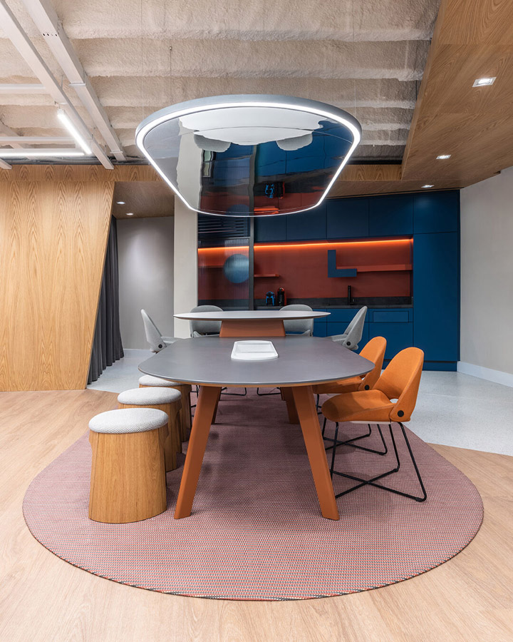 鄭州辦公室裝修專家分享國外辦公兼展廳設(shè)計方案 鄭州辦公室裝修專家分享國外辦公兼展廳設(shè)計方案