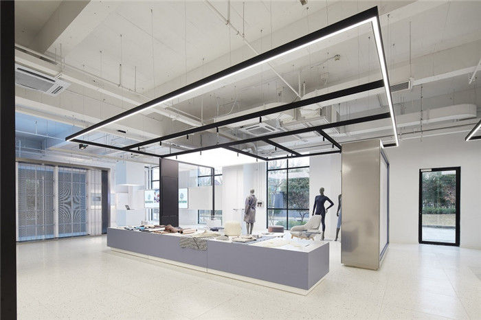 宏鈺堂展廳裝修公司推薦圣東尼材料展廳裝修設(shè)計(jì)方案 宏鈺堂展廳裝修公司推薦圣東尼材料展廳裝修設(shè)計(jì)方案