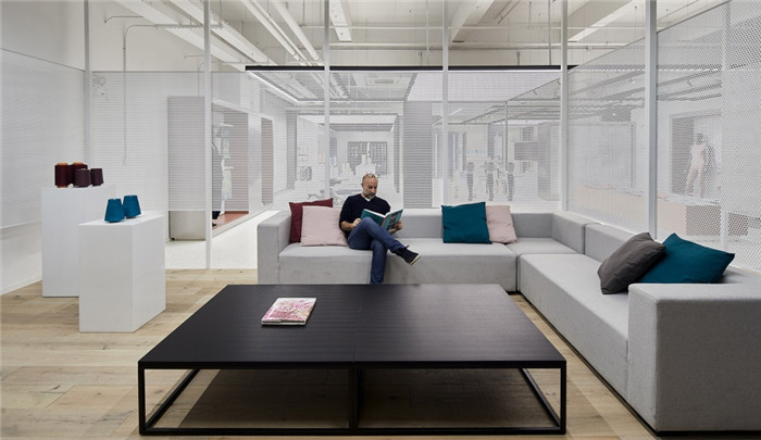 宏鈺堂展廳裝修公司推薦圣東尼紡織材料展廳洽談區(qū)裝修設(shè)計(jì)方案 宏鈺堂展廳裝修公司推薦圣東尼紡織材料展廳洽談區(qū)裝修設(shè)計(jì)方案