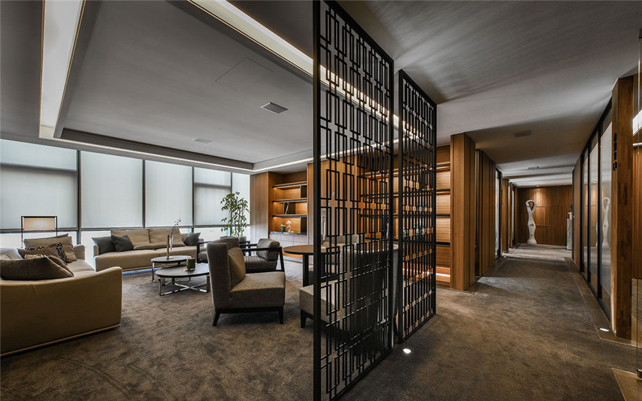 實(shí)業(yè)集團(tuán)總部辦公室休閑洽談區(qū)裝修設(shè)計(jì)實(shí)景圖