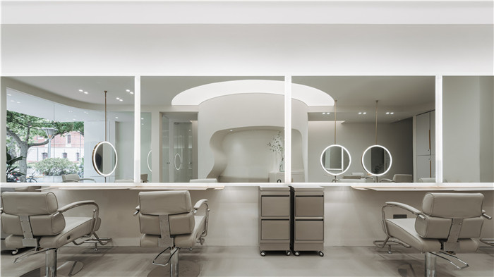 100平極簡工業(yè)風美發(fā)店裝修設計案例 100平極簡工業(yè)風美發(fā)店裝修設計案例