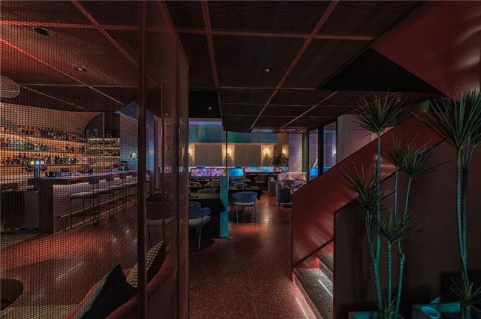 鄭州餐廳裝修公司分享中西餐酒吧融合餐飲裝修方案 鄭州餐廳裝修公司分享中西餐酒吧融合餐飲裝修方案