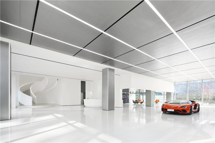 知名進(jìn)口汽車集團(tuán)總部辦公樓&展廳裝修設(shè)計(jì)方案