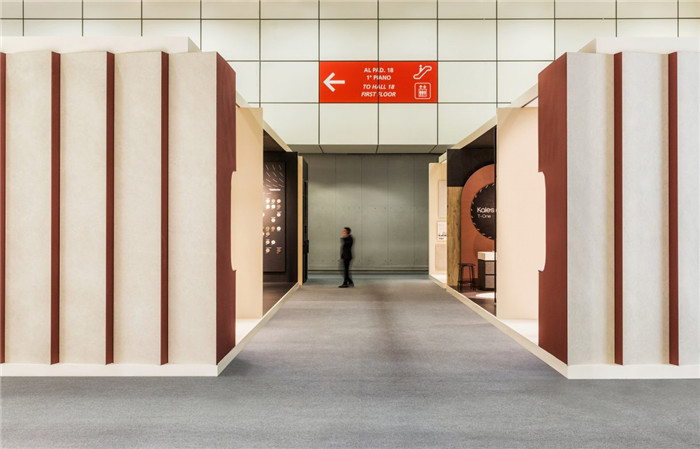 幾何創(chuàng)意 國外700平創(chuàng)意陶瓷展廳裝修設(shè)計(jì)方案 幾何創(chuàng)意 國外700平創(chuàng)意陶瓷展廳裝修設(shè)計(jì)方案