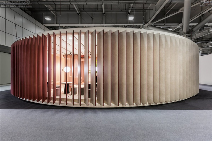 幾何創(chuàng)意 國外700平創(chuàng)意陶瓷展廳裝修設(shè)計(jì)案例 幾何創(chuàng)意 國外700平創(chuàng)意陶瓷展廳裝修設(shè)計(jì)案例