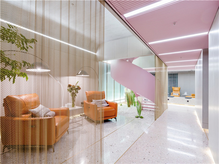 鄭州醫(yī)美裝修公司推薦C+SPA美容美體中心接待前廳裝修設計圖 鄭州醫(yī)美裝修公司推薦C+SPA美容美體中心接待前廳裝修設計圖