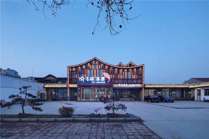 新中式現(xiàn)代混搭風(fēng)連鎖川菜餐廳外觀裝修設(shè)計(jì)案例 新中式現(xiàn)代混搭風(fēng)連鎖川菜餐廳外觀裝修設(shè)計(jì)案例